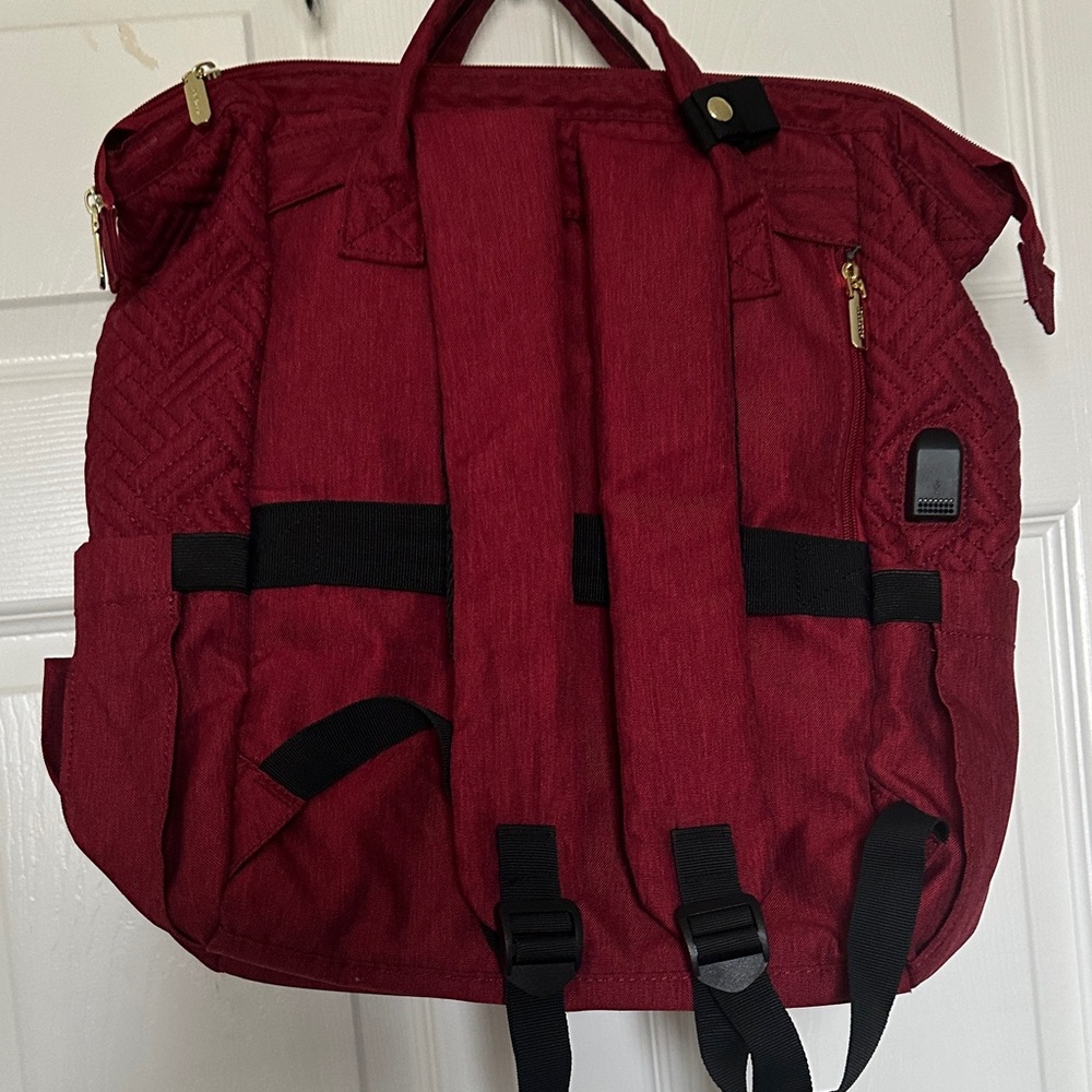 Loomish Burgundy Quilted Women's Backpack - Picture 3 of 6